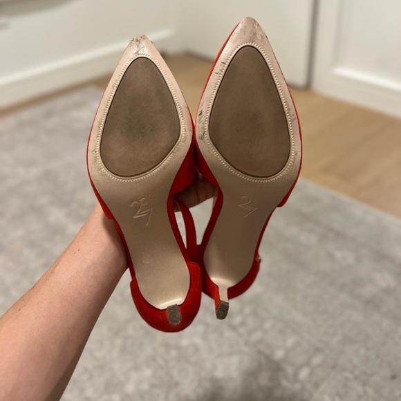 Elegant Red Women's Heels naturalizer size 6 - Picture 5 of 9